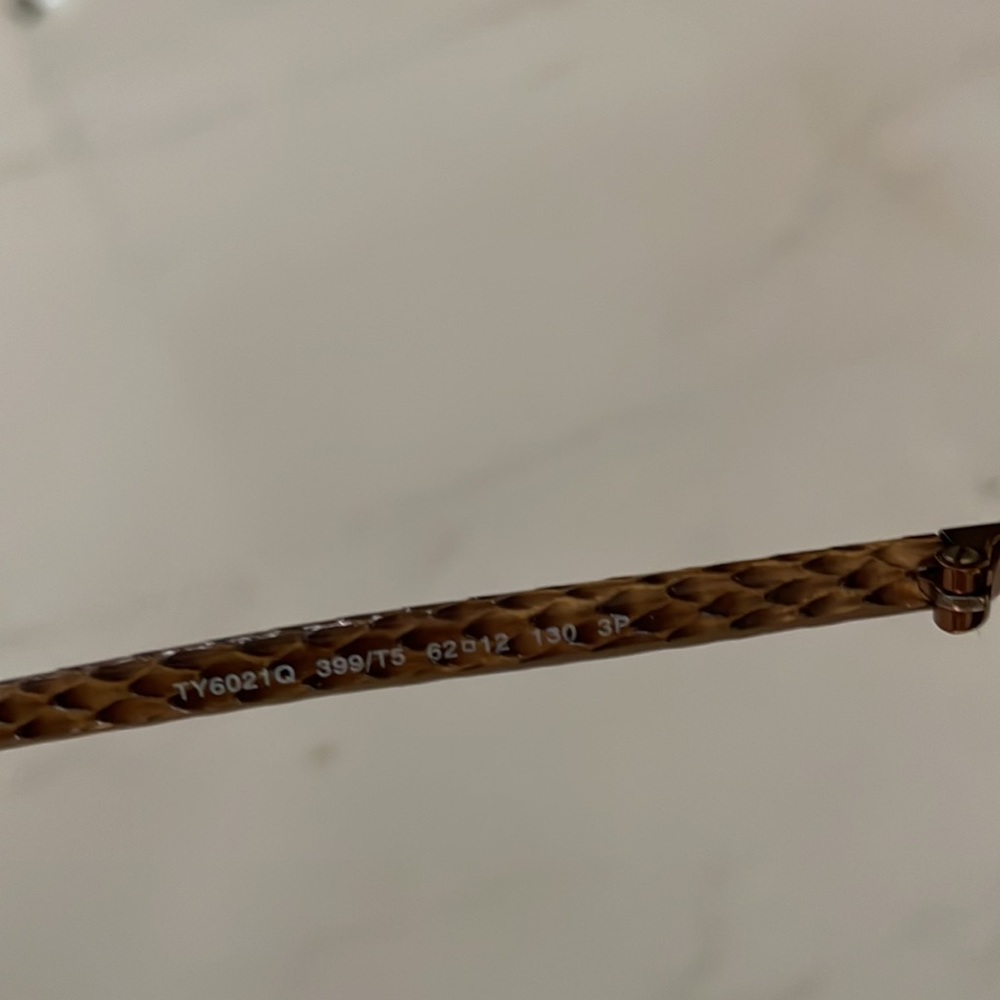 Tory Burch sunglasses - Picture 9 of 10